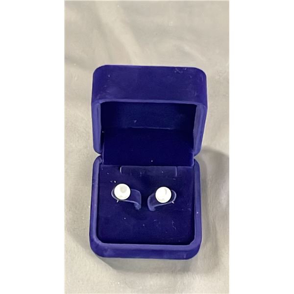 FRESHWATER PEARL BUTTON EARRINGS