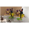 Image 3 : BOX OF ASSORTED PLASTIC TOY FIGURES