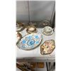 Image 4 : ASSORTED BONE CHINA INCLUDING; ROYAL STAFFORD LA VIGNE D'OR, ROYA; CHELSEA GOLDEN ROSE, BLACK