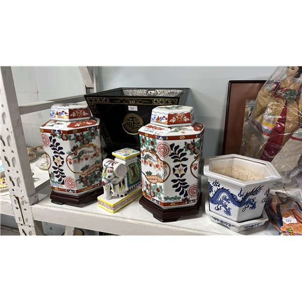 (5) ASSORTED CHINESE MOTIF DECOR PIECES