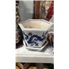 Image 5 : (5) ASSORTED CHINESE MOTIF DECOR PIECES