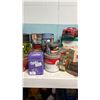 Image 4 : SHELF OF ASSORTED VINTAGE TINS, SNACK PACKAGING & MORE