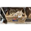 Image 1 : BOX OF ASSORTED COLLECTIBLE WINE CORKS