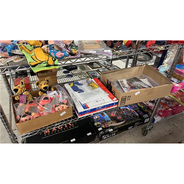 SHELF OF ASSORTED ITEMS INCLUDING; DELILAH & SUGAREE BEANIE BEARS, TRADING CARDS, GRATEFUL DEAD