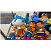 Image 2 : SHELF OF ASSORTED FIGURINES INCLUDING; THE SIMPSONS, SMURFS, BURT & ERNIE, SNOW WHITE & THE SEVEN