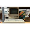Image 1 : VINTAGE APPLE MACINTOSH PLUS 1MB COMPUTER WITH POWER CORD, KEYBOARD & APPLE II USER'S GUIDE