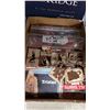 Image 5 : ASSORTED ITEMS INCLUDING; COLLECTIBLE MAGAZINES, MUSIC BOOKS, TRADING CARDS & MORE