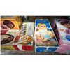 Image 3 : SHELF OF ASSORTED VINTAGE TOYS & DOLLS