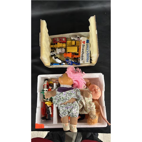 ASSORTED VINTAGE TOY CARS & DOLLS
