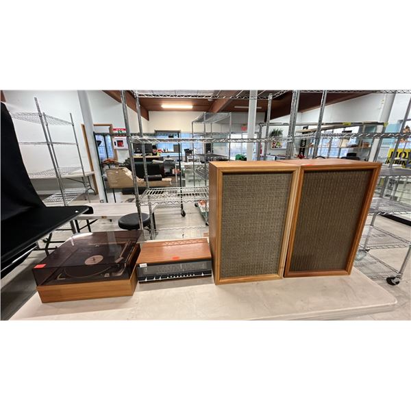 BANG & OLUFSEN BEOMASTER 900 STEREO WITH NORESCO SR-2 TOWER SPEAKERS & DUAL 1010 TURNTABLE