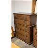 Image 8 : KROEHLER 4-PC BEDROOM SET INCLUDING; 9-DRAWER DRESSER WITH VANITY (66" X 18" X 30"), 5-DRAWER