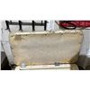 Image 4 : FLORAL MOTIF STORAGE BENCH
