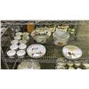 Image 1 : ASSORTED ROYAL WORCHESTER EVESHAM FINE PORCELAIN DINNERWARE