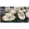 Image 4 : 43-PC MINTON MARLOW BONE CHINA SET & 5-PC MINTON BONE CHINA SET