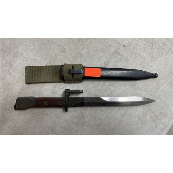 VINTAGE BAYONET WITH SHEATH