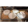 Image 2 : SHELF OF ASSORTED DINNERWARE