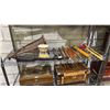 Image 1 : SHELF OF ASSORTED VINTAGE CHINESE INSTRUMENTS