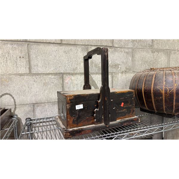 VINTAGE WOOD BASKET