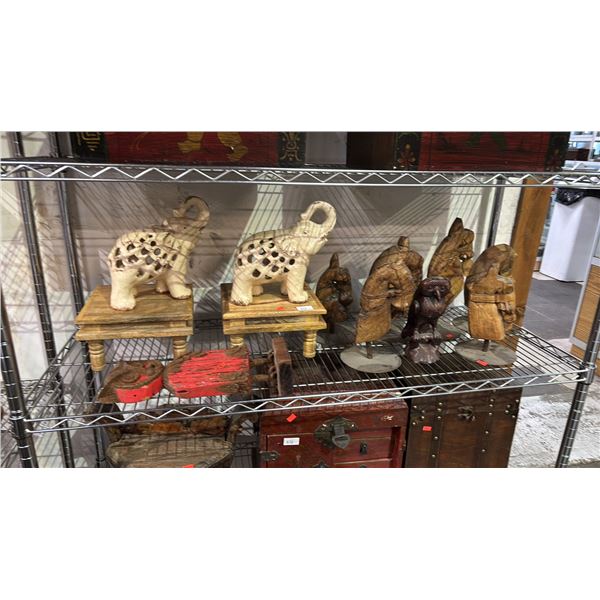 SHELF OF ASSORTED CHINESE HOME DECOR ITEMS