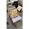 Image 1 : VINTAGE WOOD LOUNGE CHAIR WITH THROW PILLOW (SEAT DAMAGED)