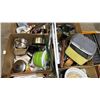 Image 3 : PALLET OF ASSORTED ITEMS INCLUDING; GOLF CLUBS, HEDGE TRIMMER, CROCK POT & MORE