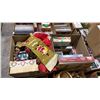 Image 2 : PALLET OF ASSORTED ITEMS INCLUDING; VINYL RECORDS, PUTTING PARTNER, BOARD GAMES & MORE
