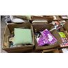 Image 2 : PALLET OF ASSORTED ITEMS INCLUDING; LIGHT BULBS, BEDDING, KITCHENWARE & MORE