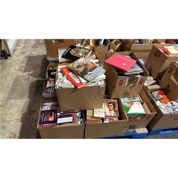 PALLET OF ASSORTED BOOKS
