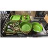 Image 2 : SHELF OF ASSORTED COOKWARE, DINNERWARE & FLATWARE