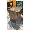 Image 1 : METAL SAFE WITH NON FUNCTIONAL LOCK