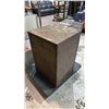 Image 2 : METAL SAFE WITH NON FUNCTIONAL LOCK