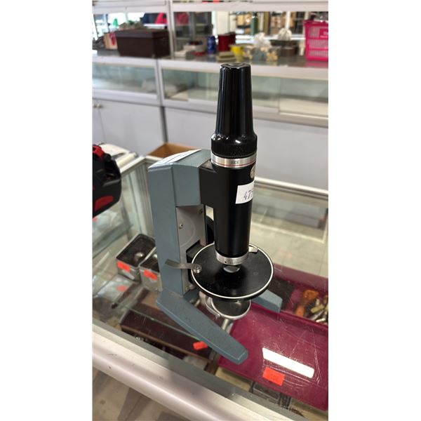 VINTAGE BAUSCH & LOMB 50X-200X MICROSCOPE