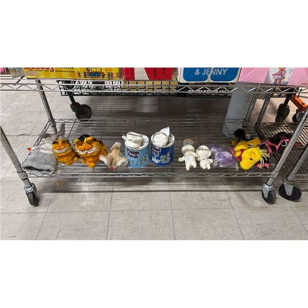 SHELF OF ASSORTED TOYS INCLUDING; GARFIELD, PILSBURY DOUGH BOY, WOODSTOCK & MORE