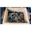 Image 3 : JEWELRY BOX WITH ASSORTED JEWELRY CONTENTS