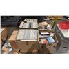 Image 1 : PALLET OF ASSORTED VINYL RECORDS & BOOKS