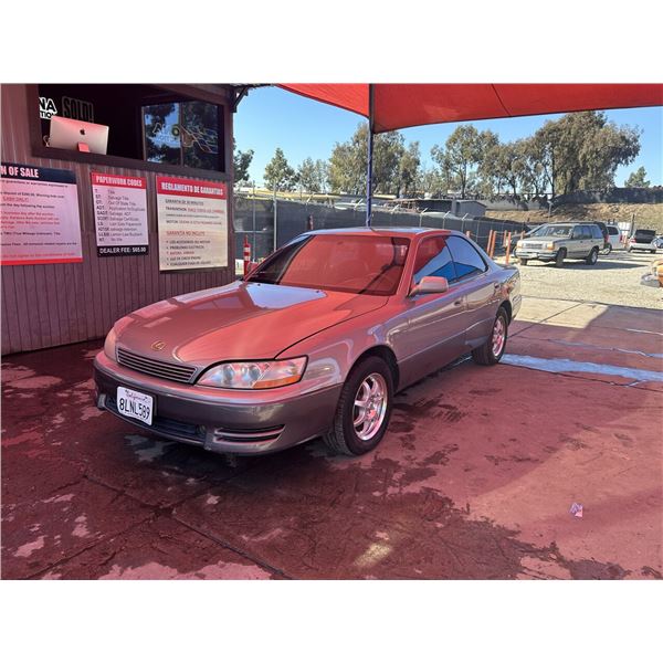 1993 LEXUS ES 300