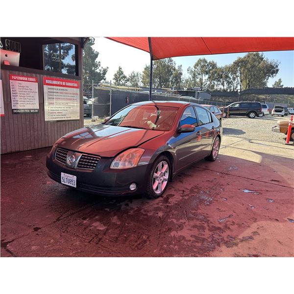 2005 NISSAN MAXIMA
