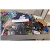 Image 2 : 4' X 8' BIN OF ASSORTED LIQUIDATION ITEMS