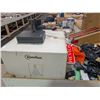 Image 3 : 4' X 8' BIN OF ASSORTED LIQUIDATION ITEMS