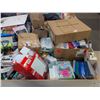 Image 2 : 4' X 8' BIN OF ASSORTED LIQUIDATION ITEMS