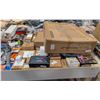 Image 2 : 4' X 8' BIN OF ASSORTED LIQUIDATION ITEMS