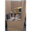 Image 1 : PALLET OF ASSORTED LIQUIDATION ITEMS