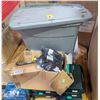 Image 2 : PALLET OF ASSORTED LIQUIDATION ITEMS