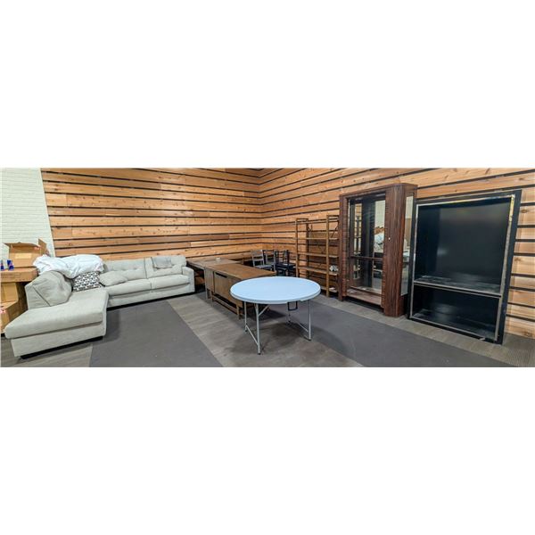 LARGE LOT OF ASSORTED FURNITURE