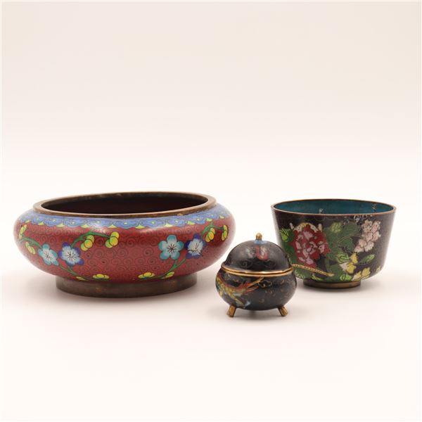 Group of Three Chinese Cloisonné Bowls and Covered Salt
