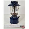 Image 2 : Coleman Deluxe Easi-Lite Lantern c/w Lantern Mantles (Measures : 13"H)