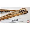 Image 8 : Vintage Snowshoes (36"L x 10-3/4"W)