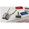 Image 9 : Vintage Shaving Lot : Incl.  - Razors - Clippers - Blades
