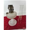 Image 9 : Aladdin Oil Lamp : Model B (Diamond Quilt) (Total Height 25")