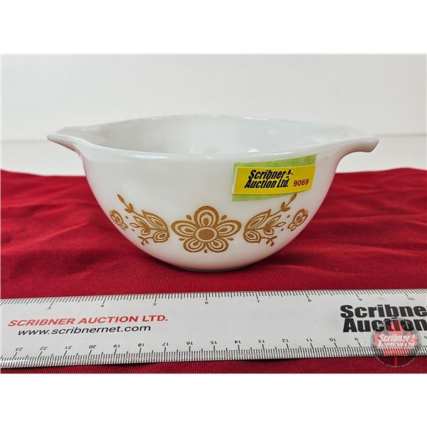 Pyrex Mixing Bowl : Butterfly Gold (6"Dia)